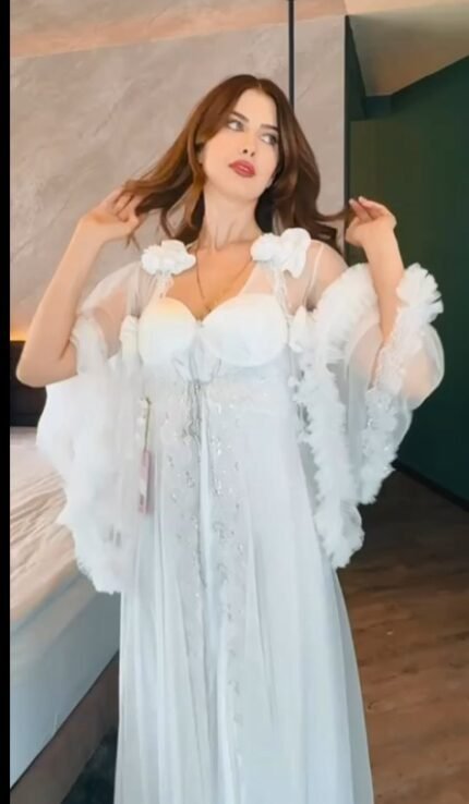 طقم نوم طويل ابيض